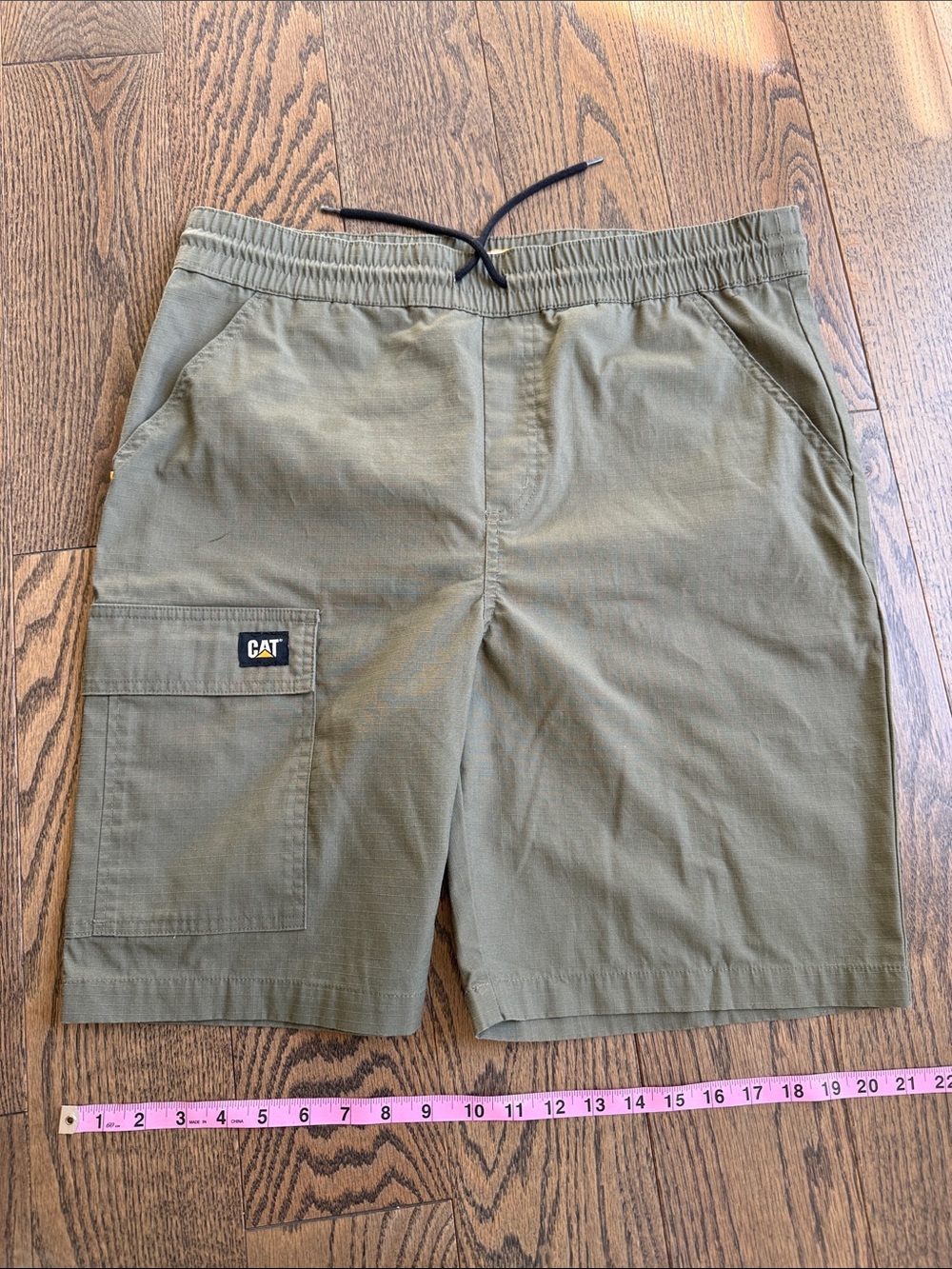 Caterpillar Olive Men's Cargo Shorts with Drawstring Waist